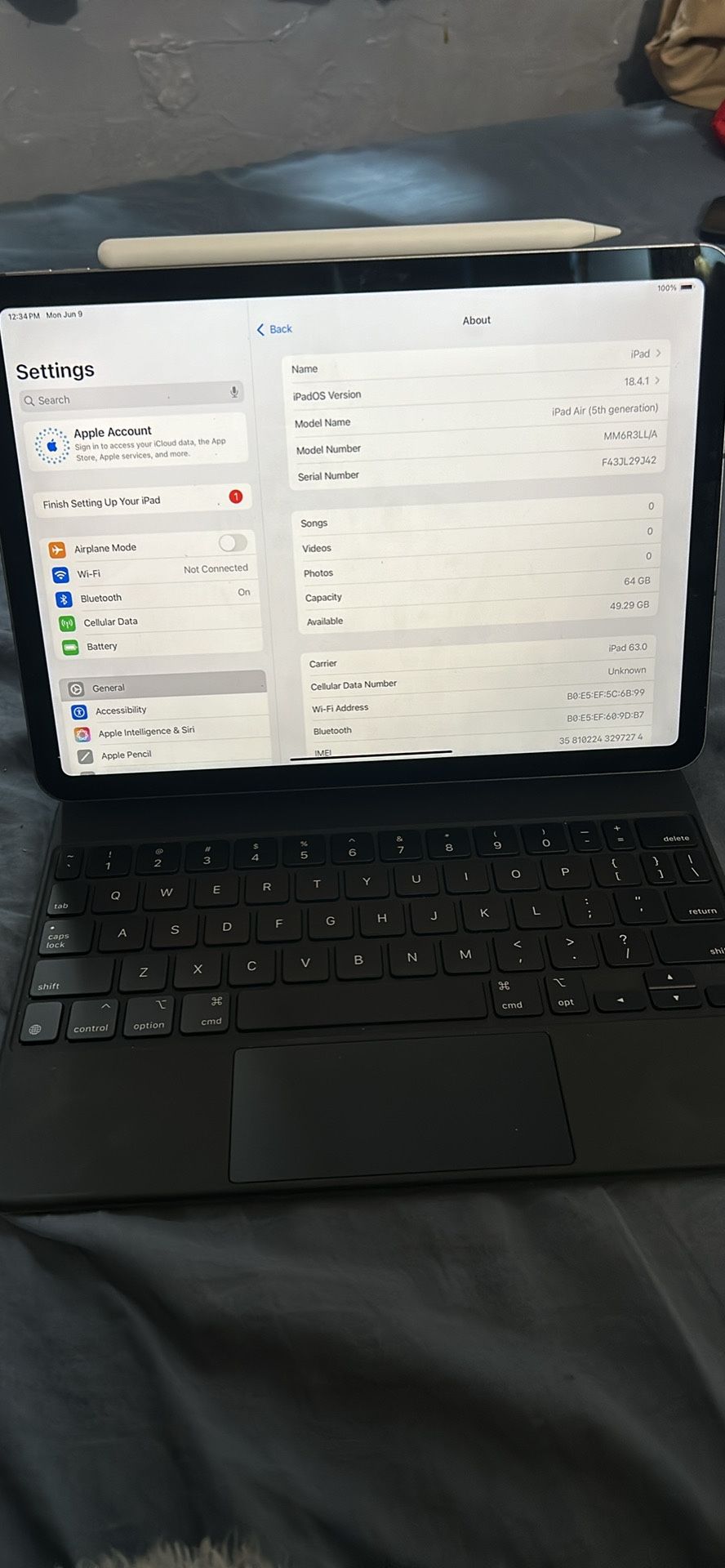 iPad Air 5th Gen - Apple Pen