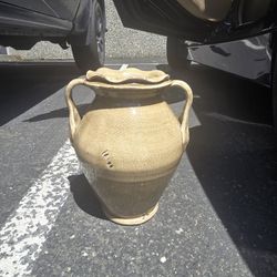 Heavy Vase/Urn