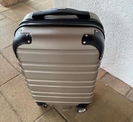 Carryon luggage 18x13