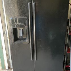 Maytag Side By Side Refrigerator/Freezer  For Sale