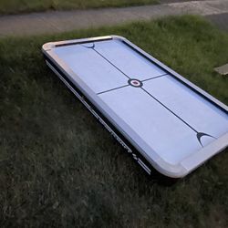 Free Air Hockey Table. 