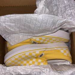 Yellow/white Vans