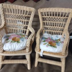 VTG Pleasant Co American Girl Samantha Wicker Chairs retired set of two with cushions