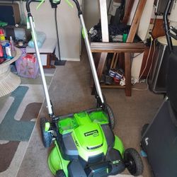 Greenworks Pro 60v 25