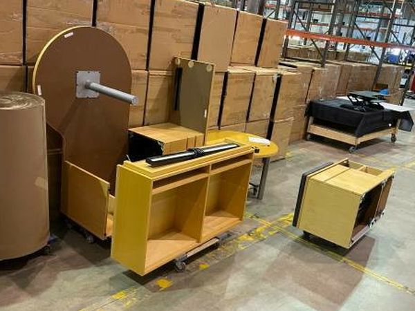 Complet Office Furniture.... 6 Pieces Commercial Quality