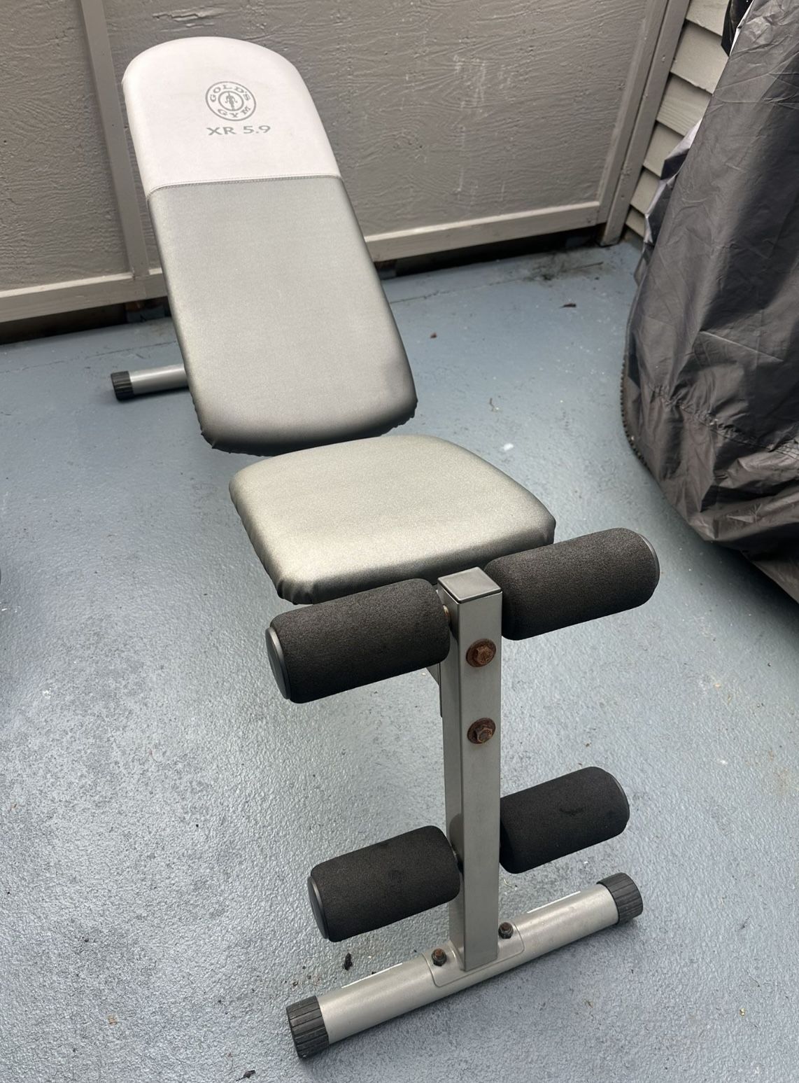 Gold's Gym Bench Home Gym