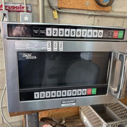 Commercial Microwave 