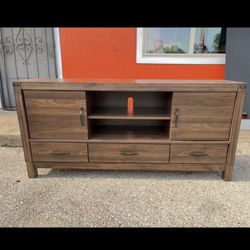 Tv Stand Up To A 75 Inch