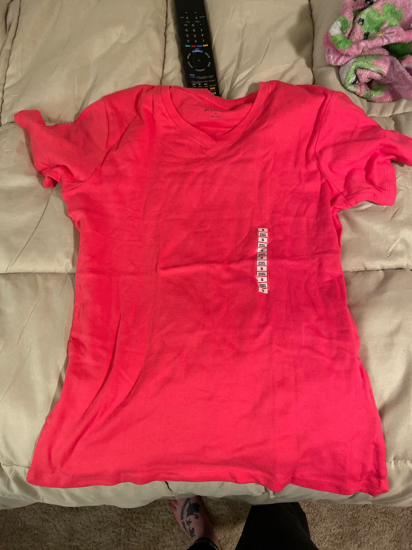 Hot pink plain t shirt