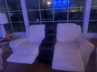 FREE Couch, loveseat, and chair β reclining