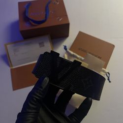 Lv Belt