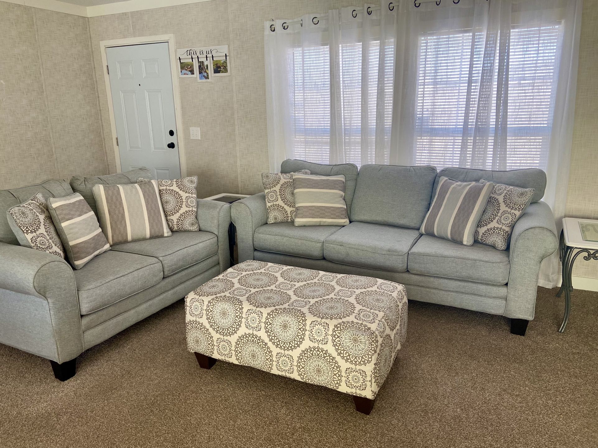 Light blue/Grey Couch Set
