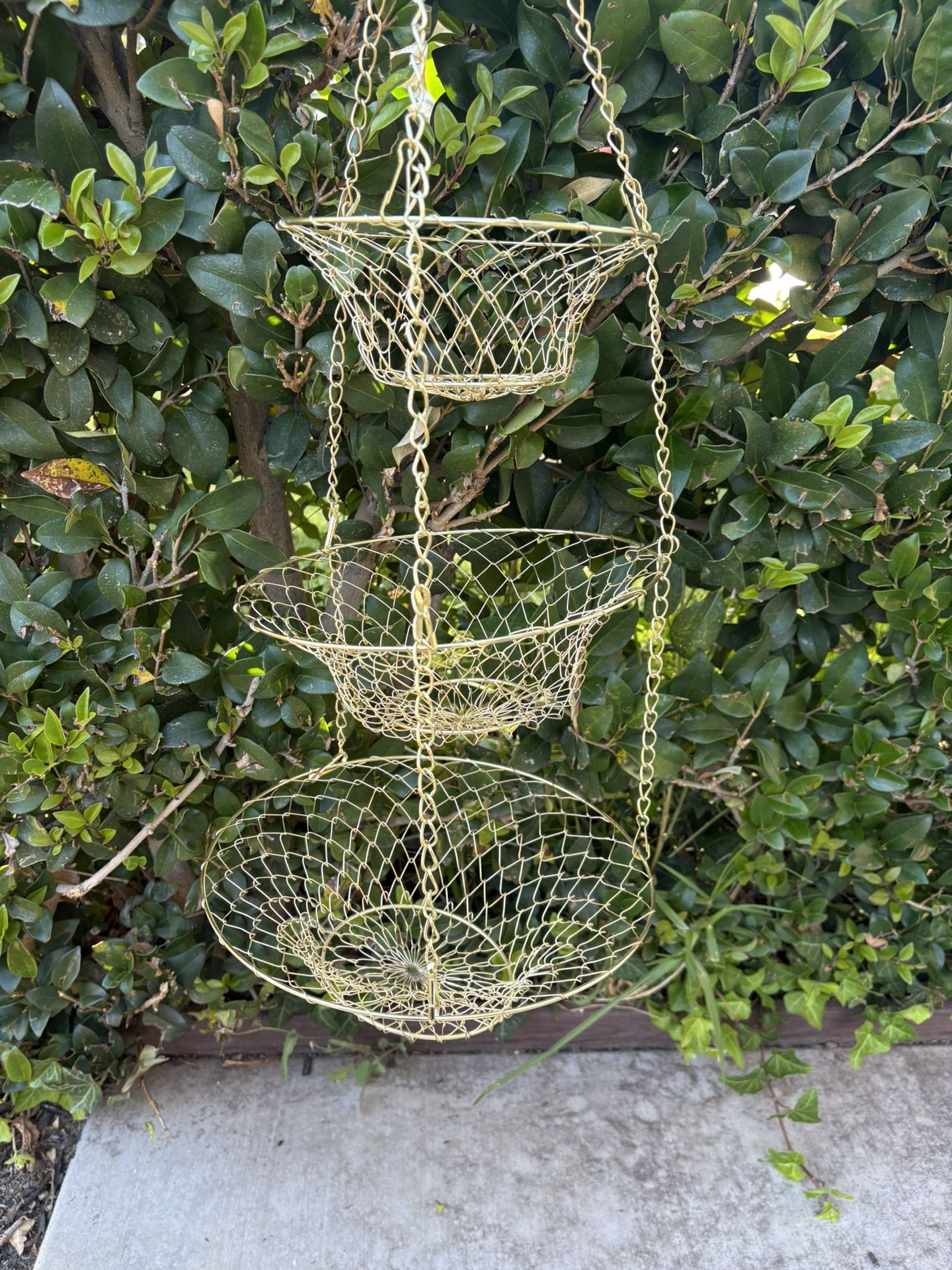 Gold Fruit Basket Hanger