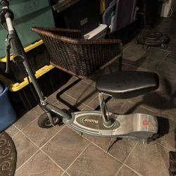 Razor Scooter w/ Seat