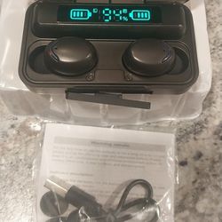 True Wireless Earbuds With Power Bank
