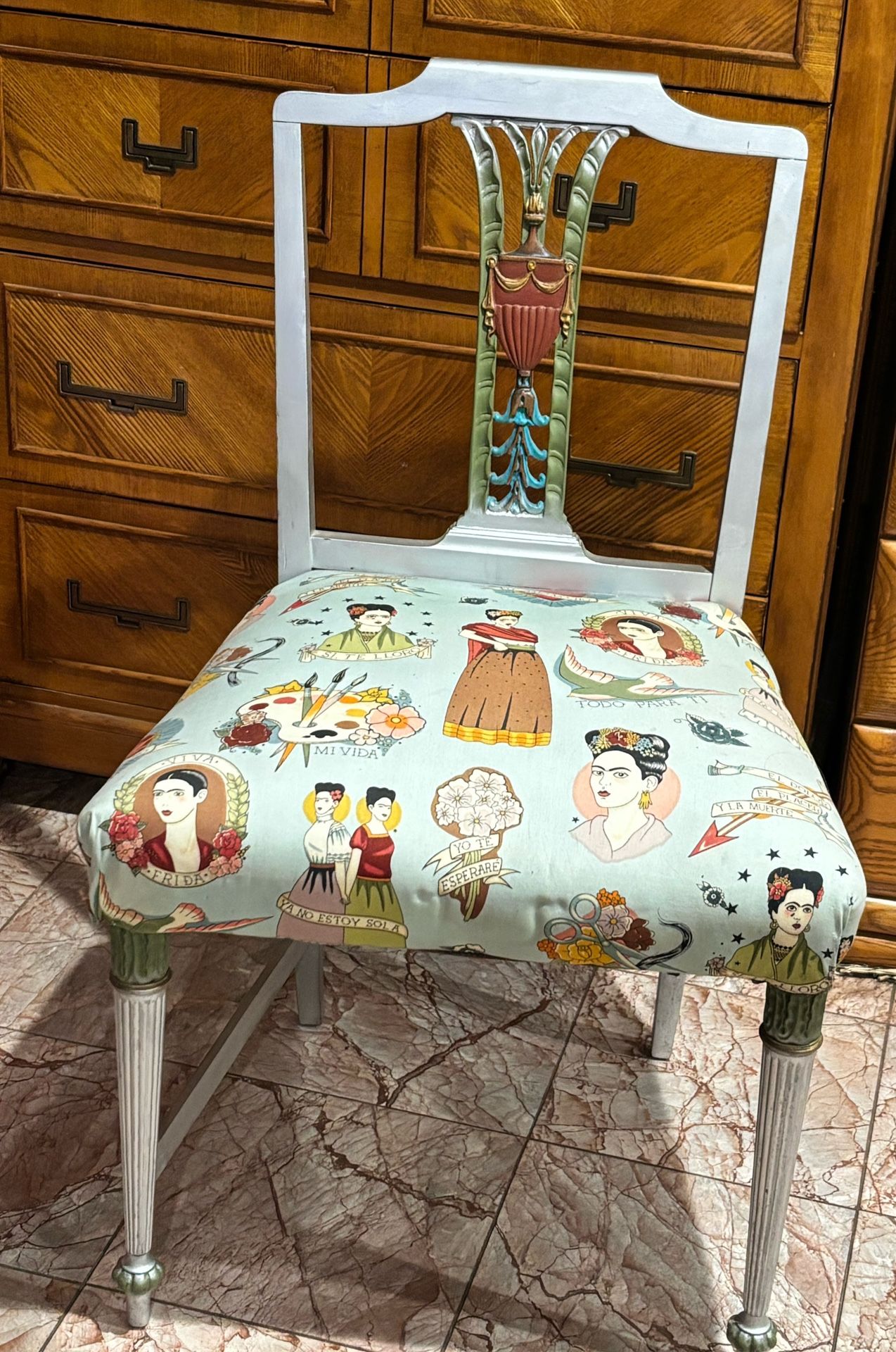 Frida Kahlo Chair