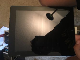 iPad 2 32 Gigs * Don’t be afraid to shoot me an offer*