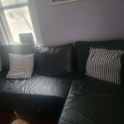 Black Leather  Sectional  Sofa  CONVERT A BED FULL SIZE 