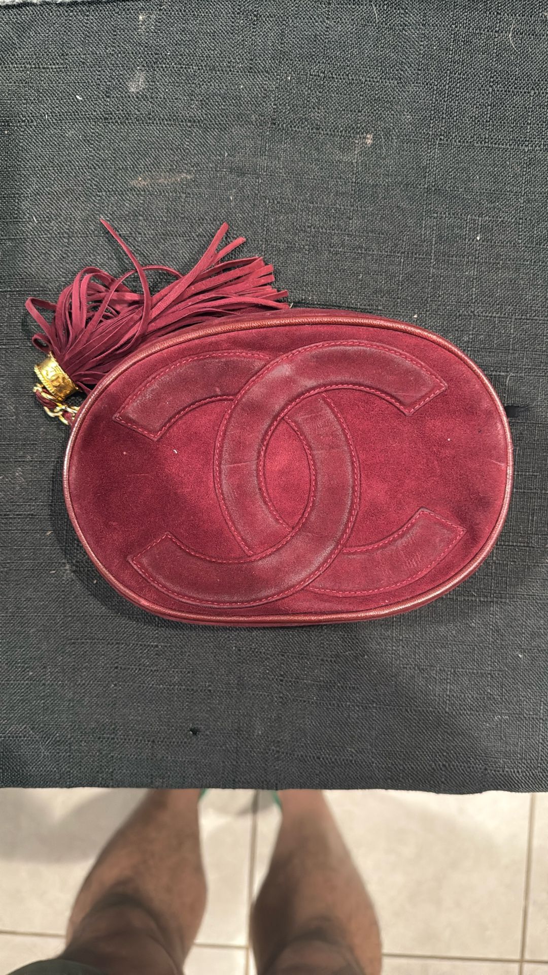 Suede vintage Chanel cc mini tassel oval, burgundy. excellent condition