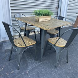 Kitchen Table With Chairs 