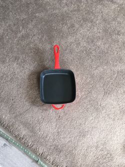 Enamel cast iron skillet