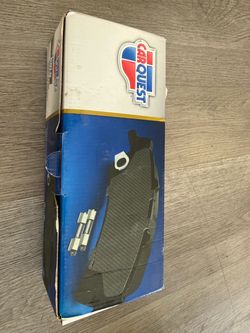 CarQuest Brake Pads in Box
