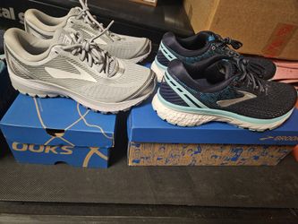 Tennis Shoes