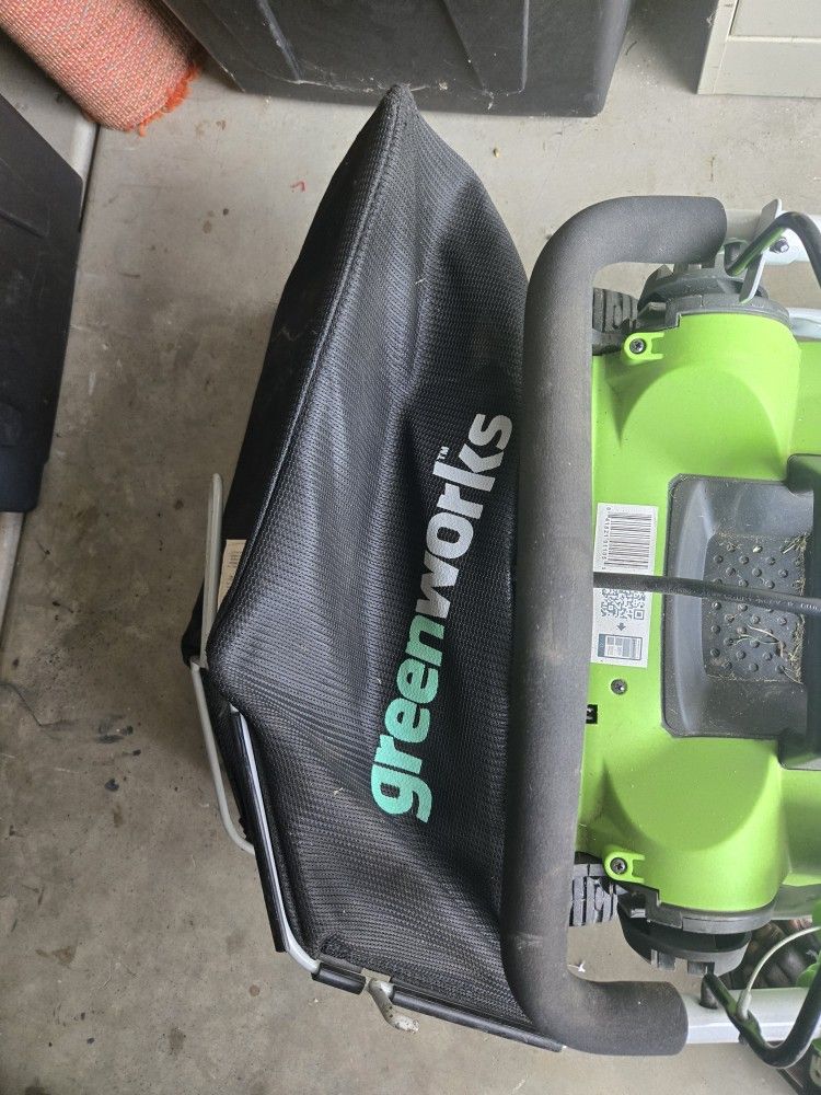 16" Green Lawn Mower