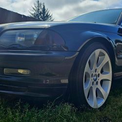 BMW 328i