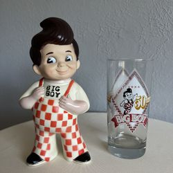 Vintage Bob’s Big Boy Commemorative Bank and Tumbler Set