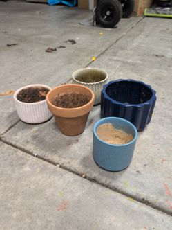 Mixed Lot of 5 Small Plant Pots