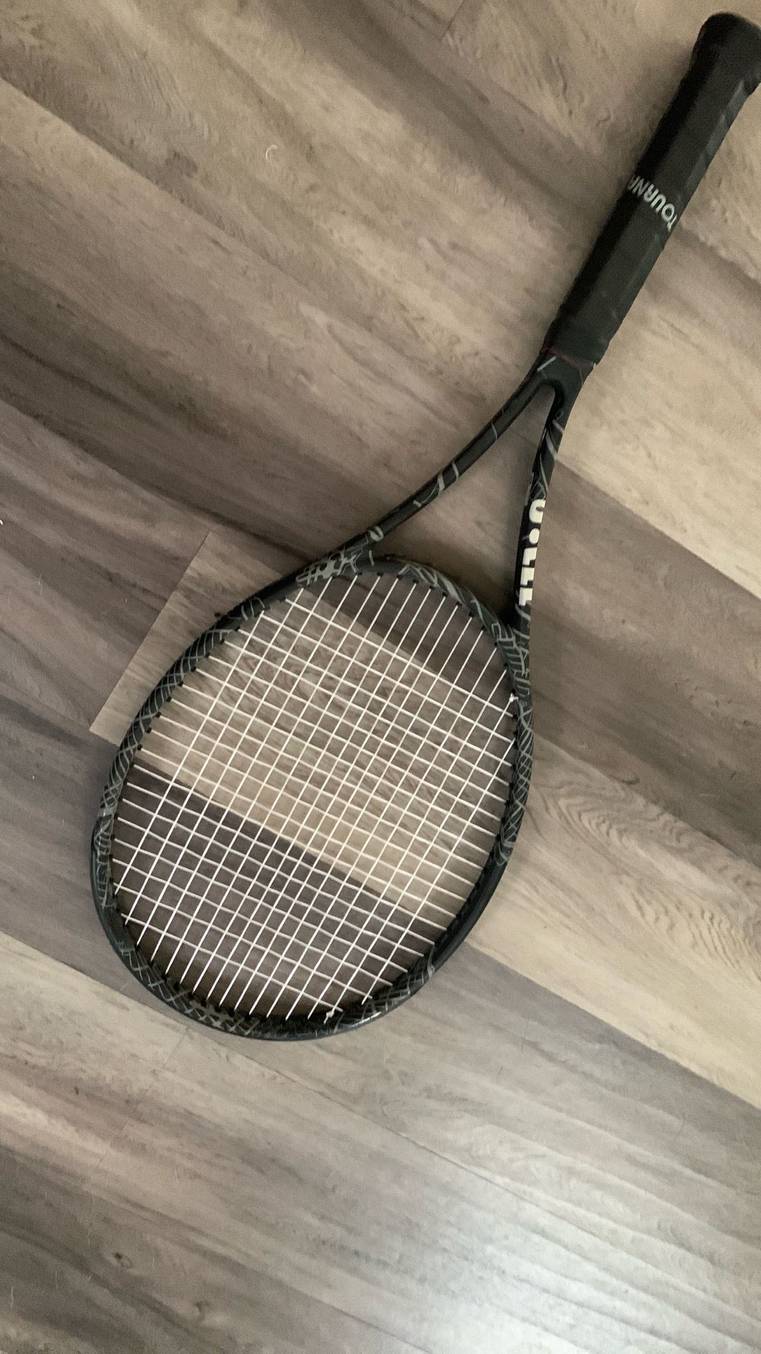 Tennis racket