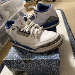 Jordan 3 Wizards Blue Size 10.5 With Box Good Condition