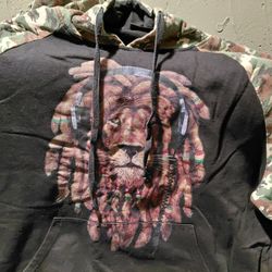 XL CAMO/ LION HOODIE 