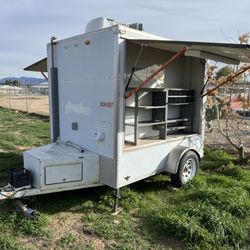 Nice 5x10 Enclosed Trailer With Side Doors And Rear Door. Has Honda Generator