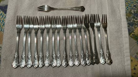 Vintage International Silver Co. Set Of 18 Appetizer-seafood Forks  Silver Plated 