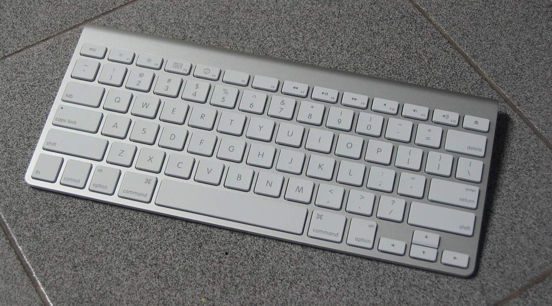 Wireless Apple Keyboard Magic 2 (Brand New)