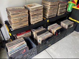 Records / Vinyls