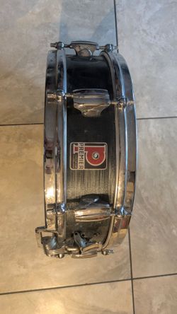 1972 14x4 Premier snare drum