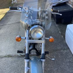 2011 Suzuki s40 Motorcycle