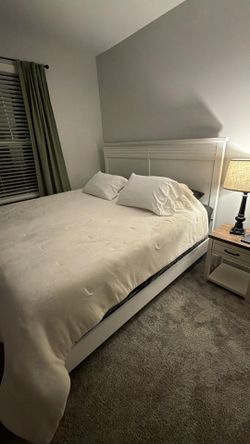 King size bed