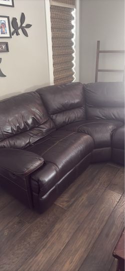 Sectional couch