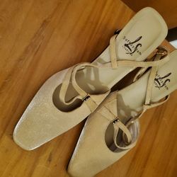 Cute Ladies Heels 👠 Each $15 Great Condition 