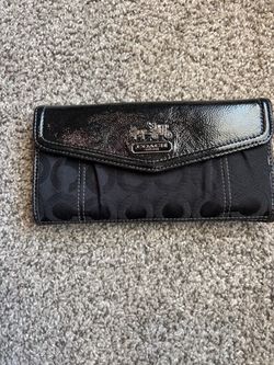 Coach Signature Black Continental Wallet
