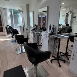 Salon Styling Chairs - Hydraulic - Modern Black(10 Available) Hairdresser Chair