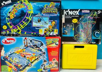HUGE Lot of Kinex Building Toys