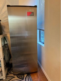 Frigidaire 6.5 Cu. FT  Freezer