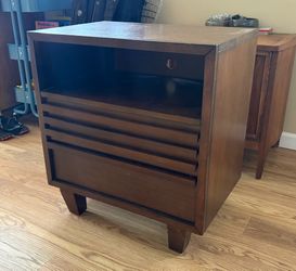 mid century cabinet $20