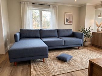 Free delivery nearby of sectional
