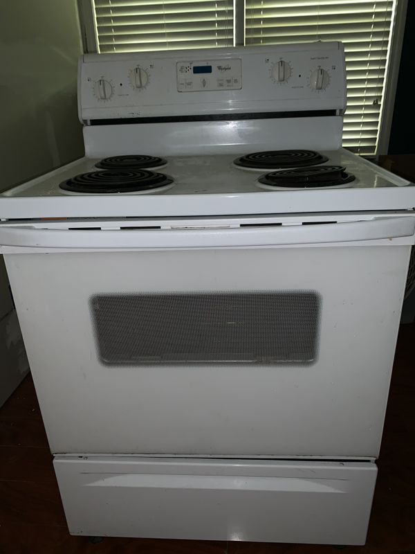 Whirlpool White Electric Stove; Super Capacity 465 for Sale in Pinellas